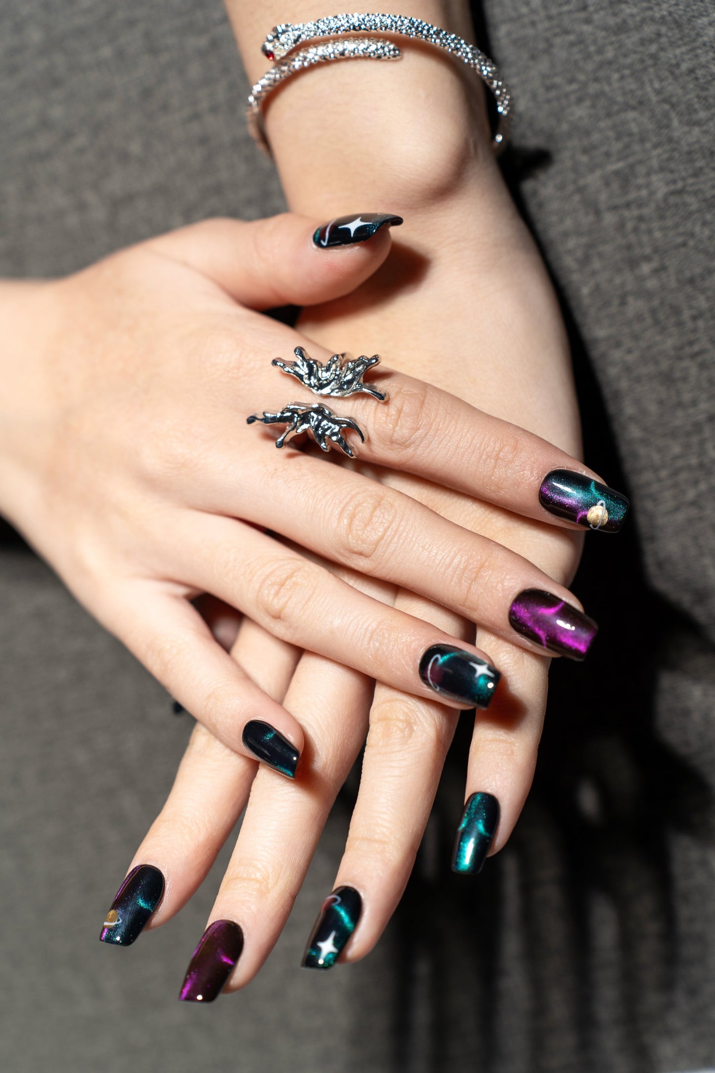 Celestial VeilRenovanails Celestial Veil–Black & Silver Press-On Nails-5