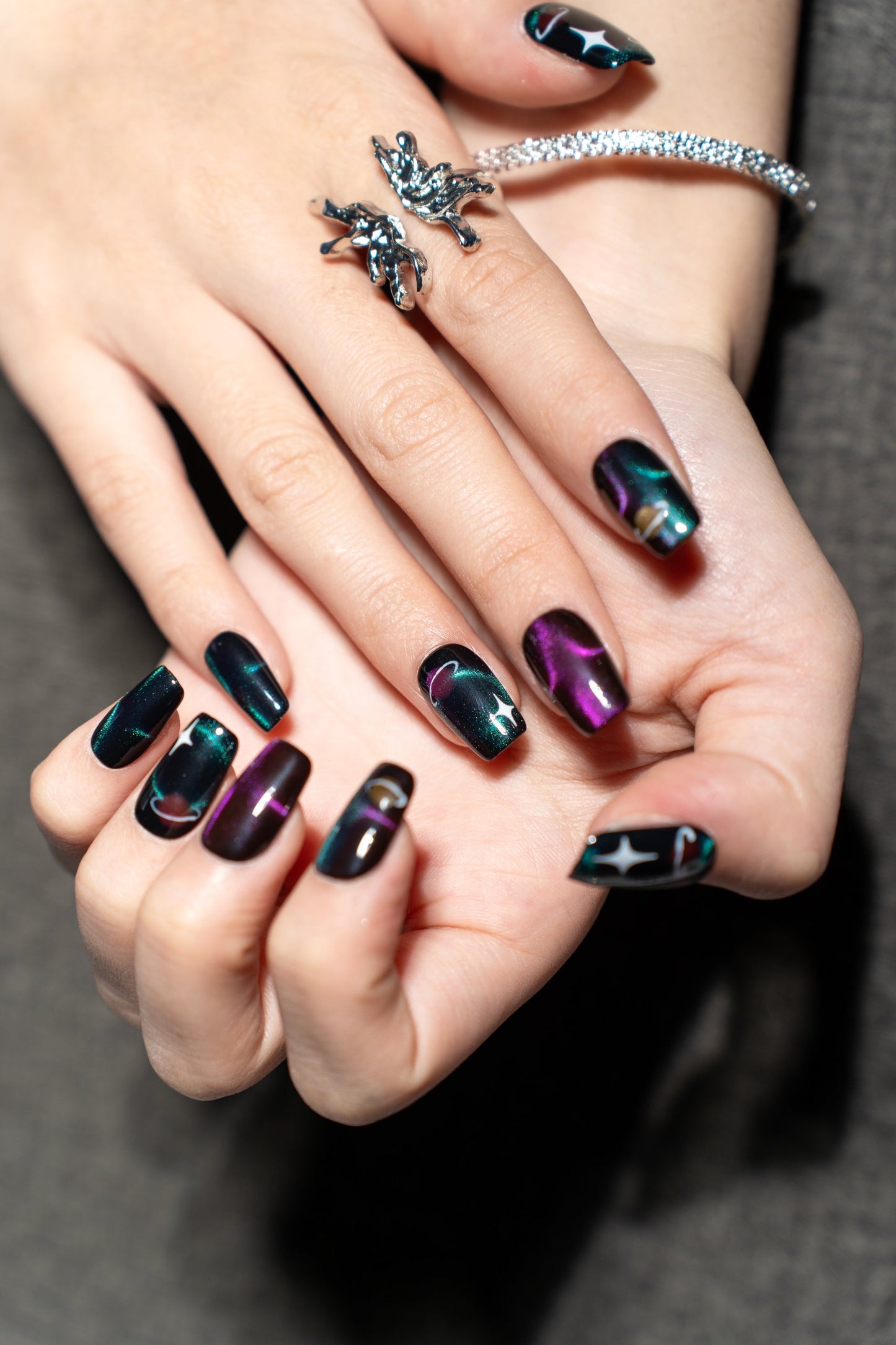 Celestial VeilRenovanails Celestial Veil–Black & Silver Press-On Nails-6