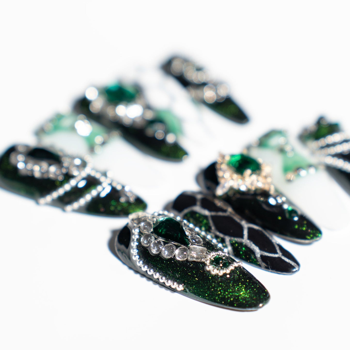 Emerald Stardust by Renovanails-Press on Nails-4