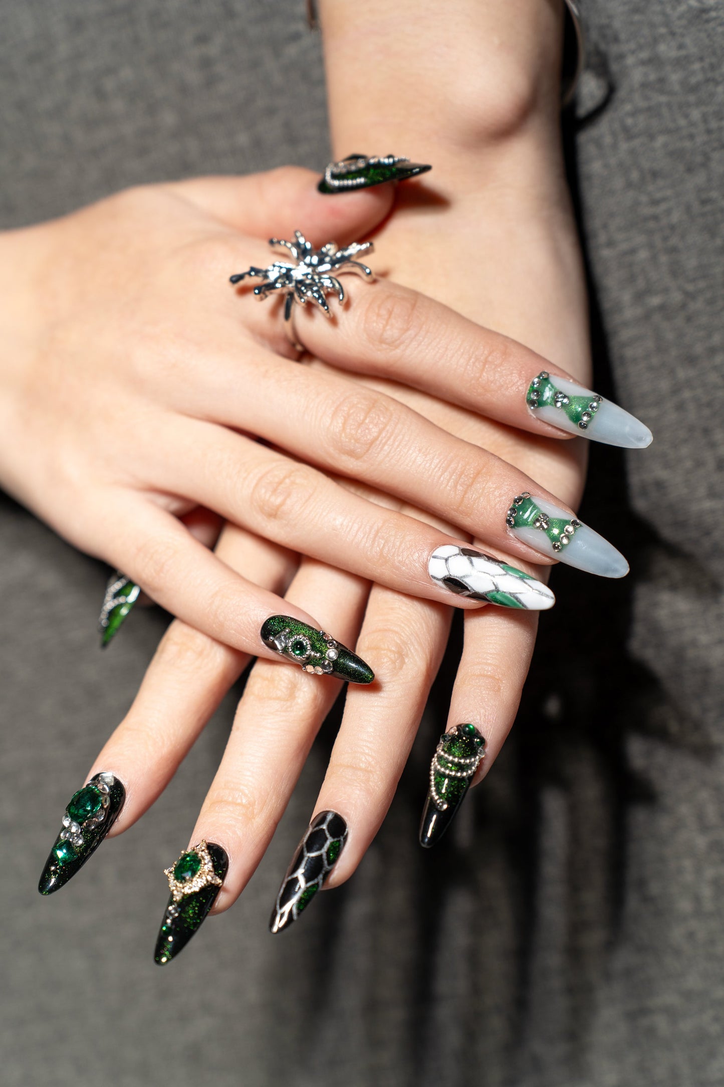 Emerald Stardust by Renovanails-Press on Nails-5
