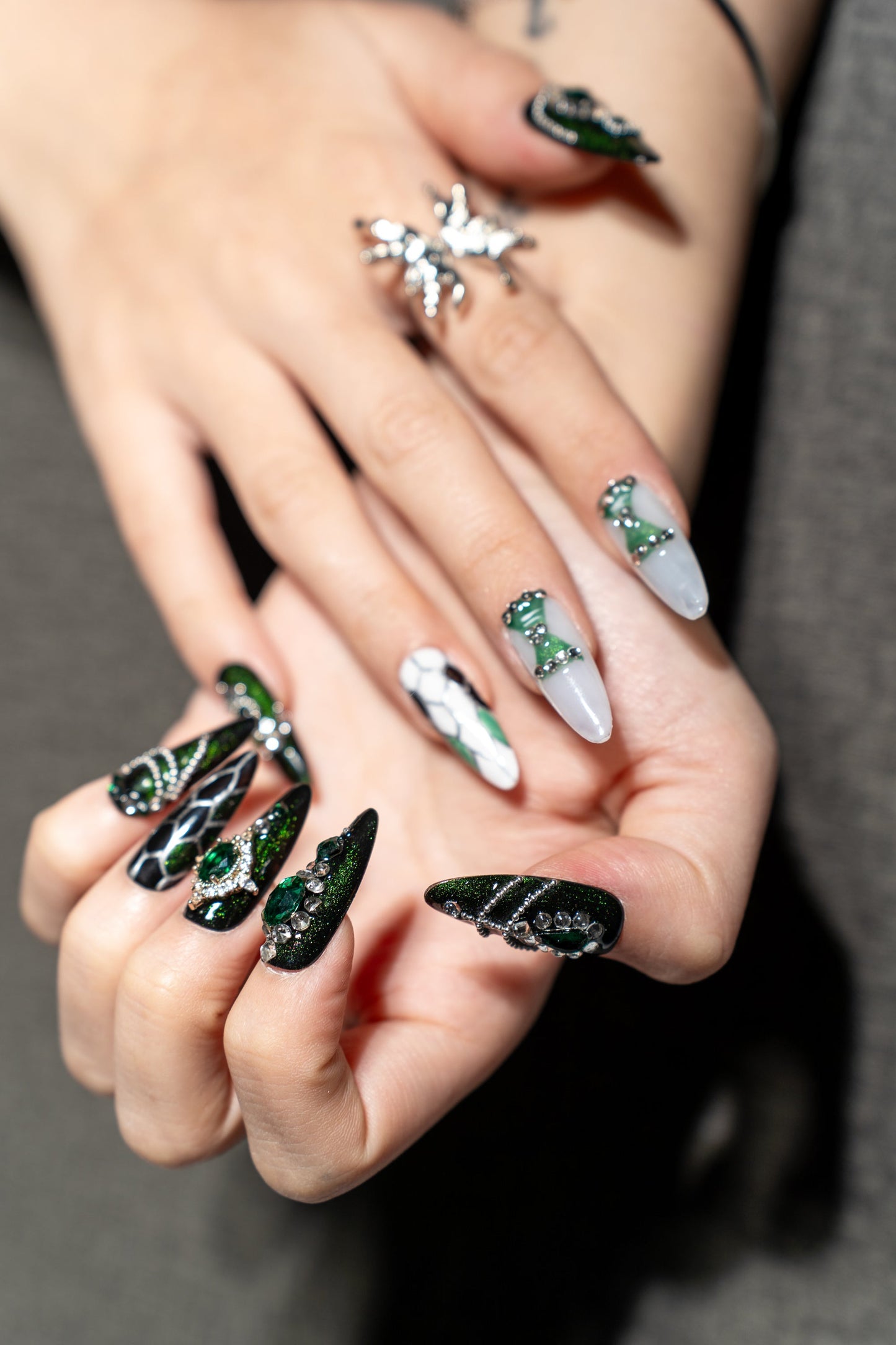 Emerald Stardust by Renovanails-Press on Nails-6