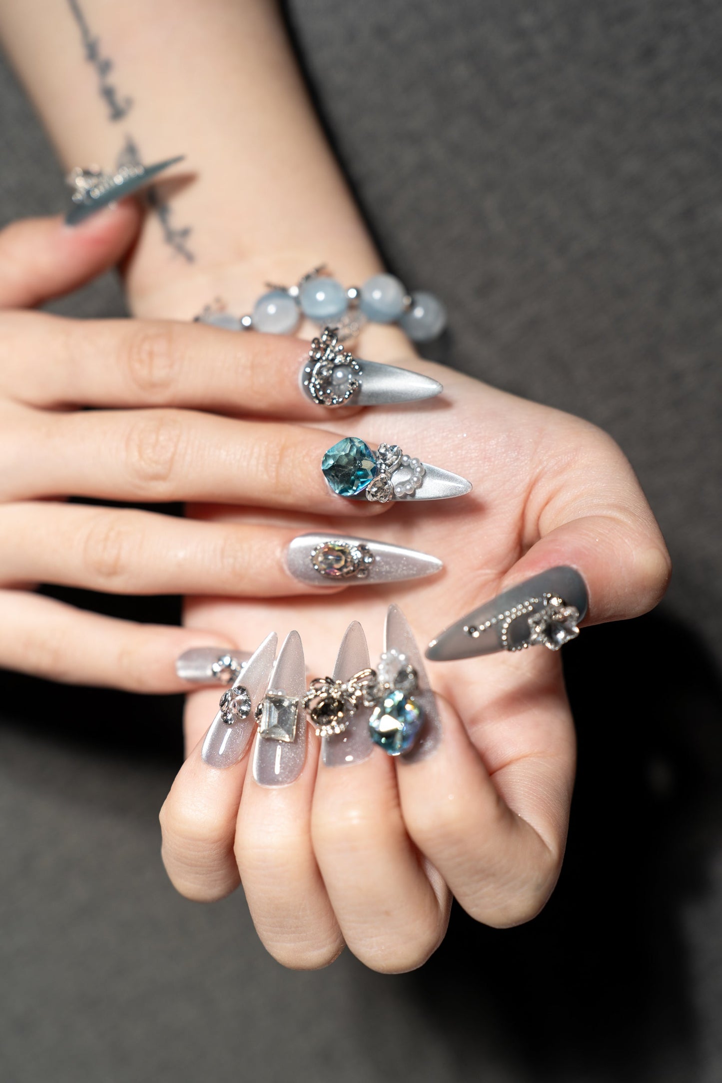 Frost_StarlightRenovanails Frost & Starlight –Glamnetic Press On Nails-4