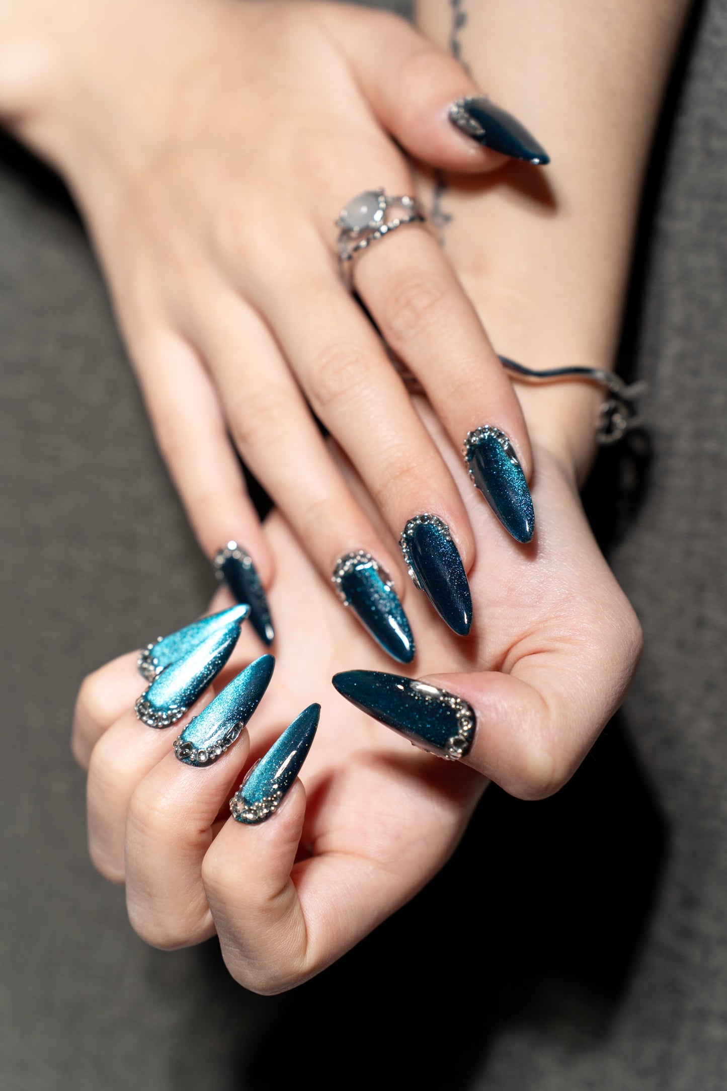 Renovanails Aurora Veil–Holographic Press On Nails-6