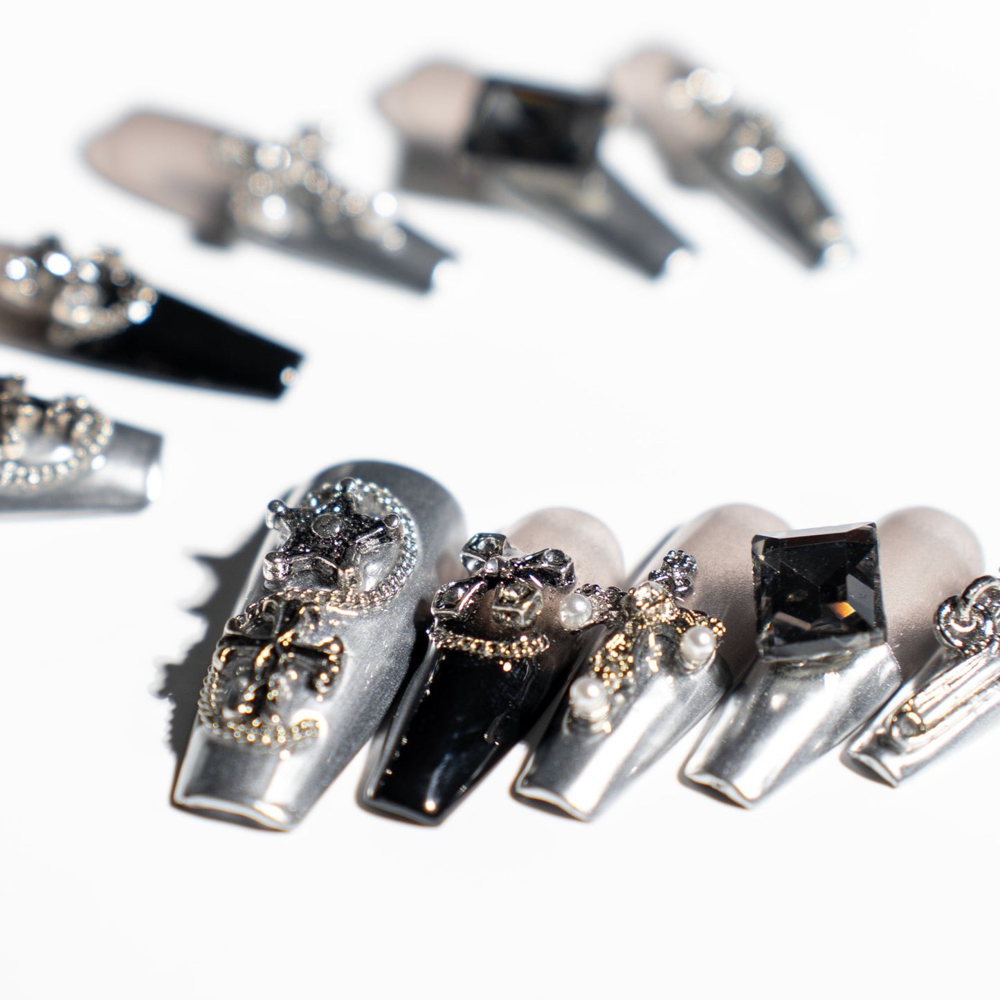 Renovanails Lunar Veil-Creative Press-On Designs-4