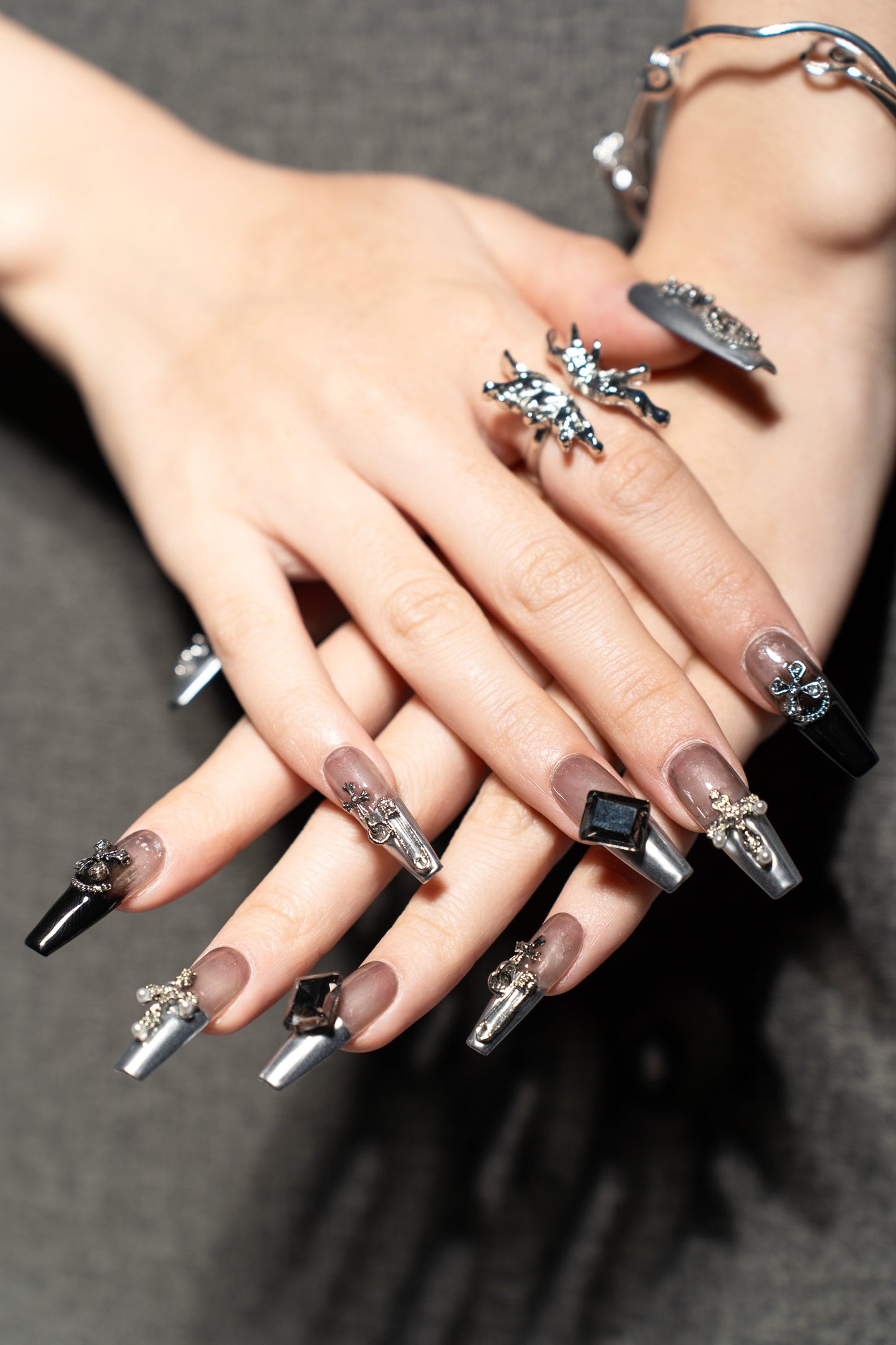 Renovanails Lunar Veil-Creative Press-On Designs-6