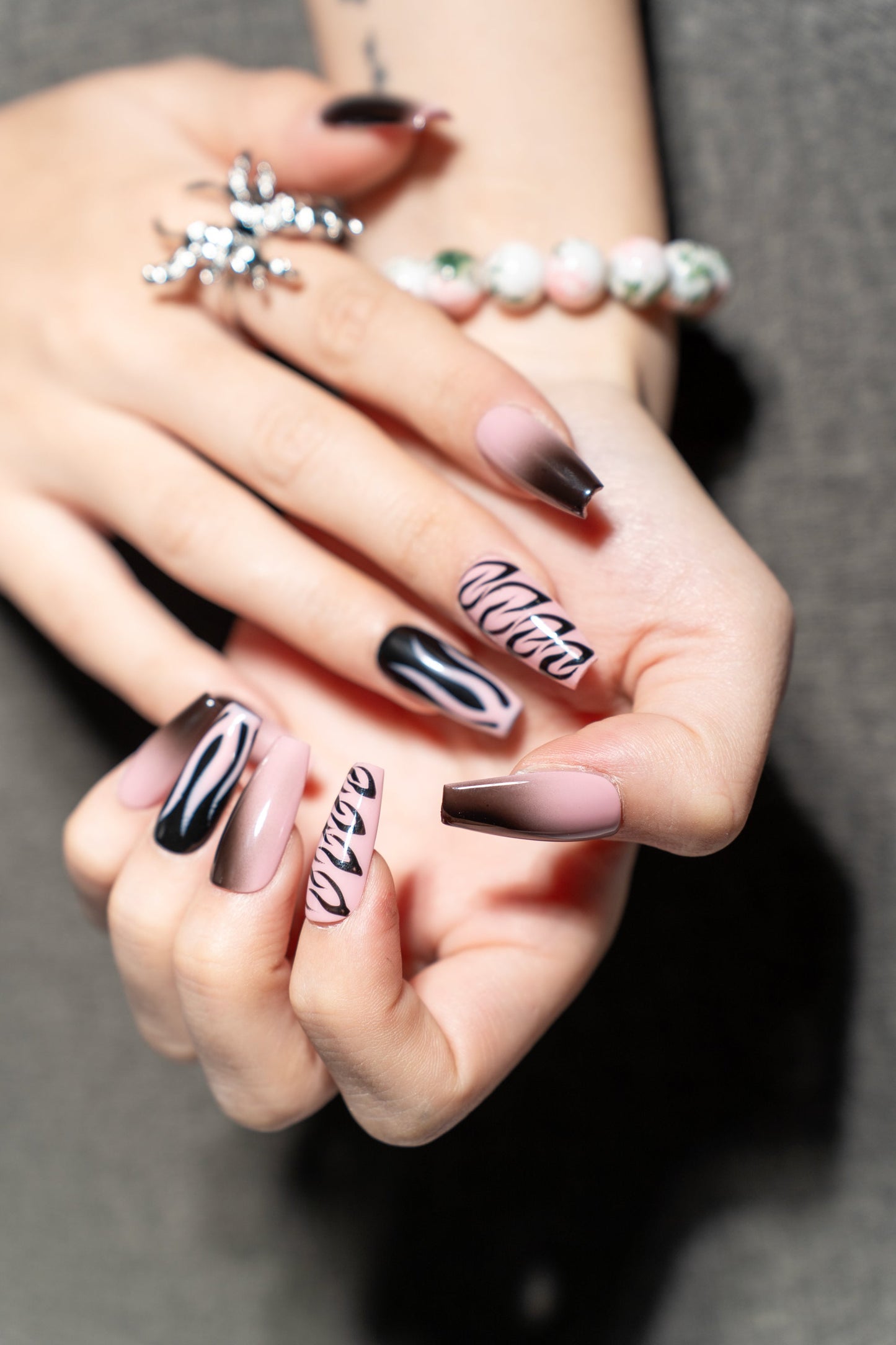Renovanails Pink Savannah–Classy Press On Nails-5