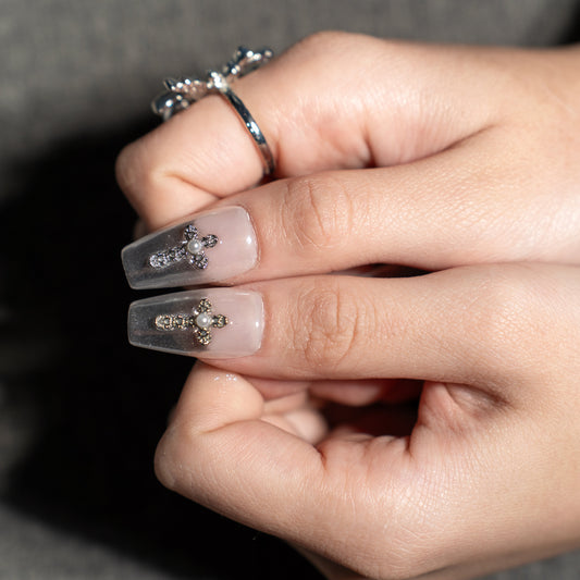 Renovanails Silvern Halo-Handmade Sparkling Press-On Nails-2