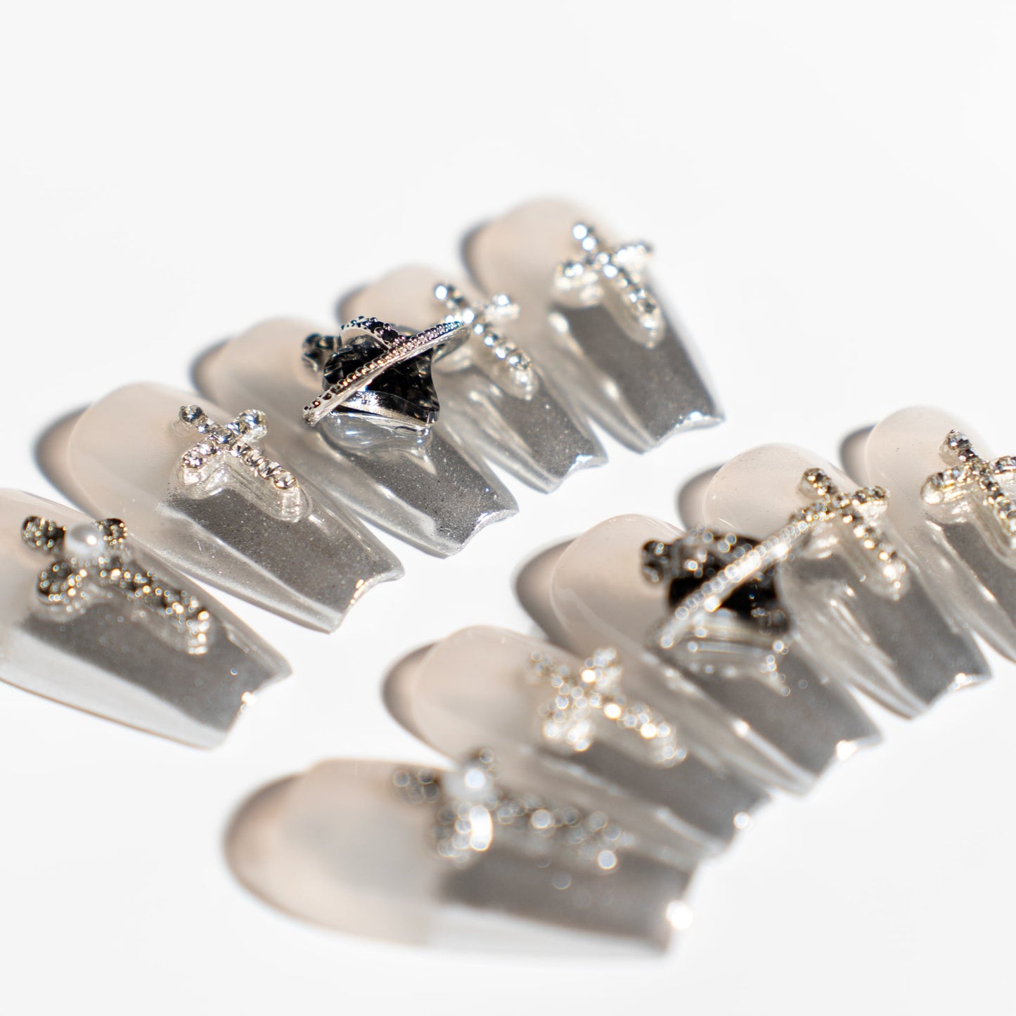 Renovanails Silvern Halo-Handmade Sparkling Press-On Nails-4