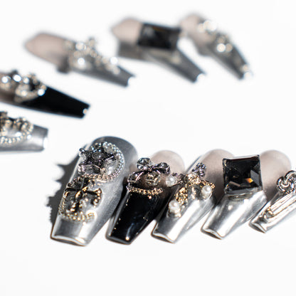 Renovanails Lunar Veil-Creative Press-On Designs-4
