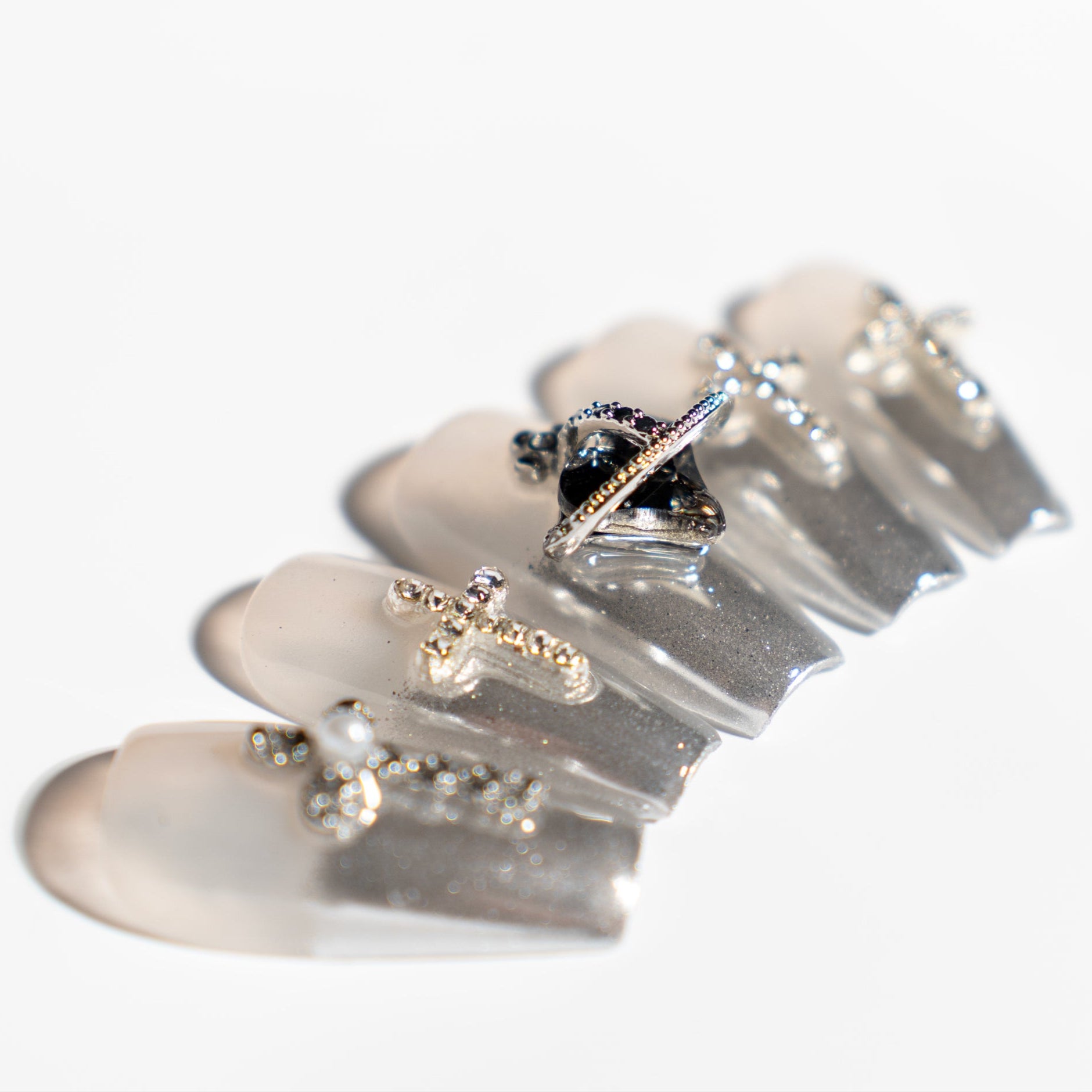 Renovanails Silvern Halo-Handmade Sparkling Press-On Nails-3